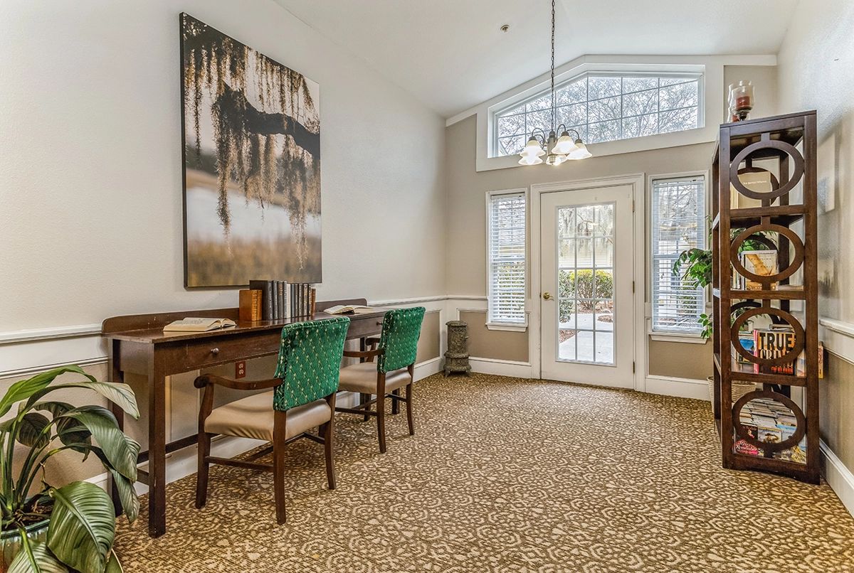 Pinewood Square 1