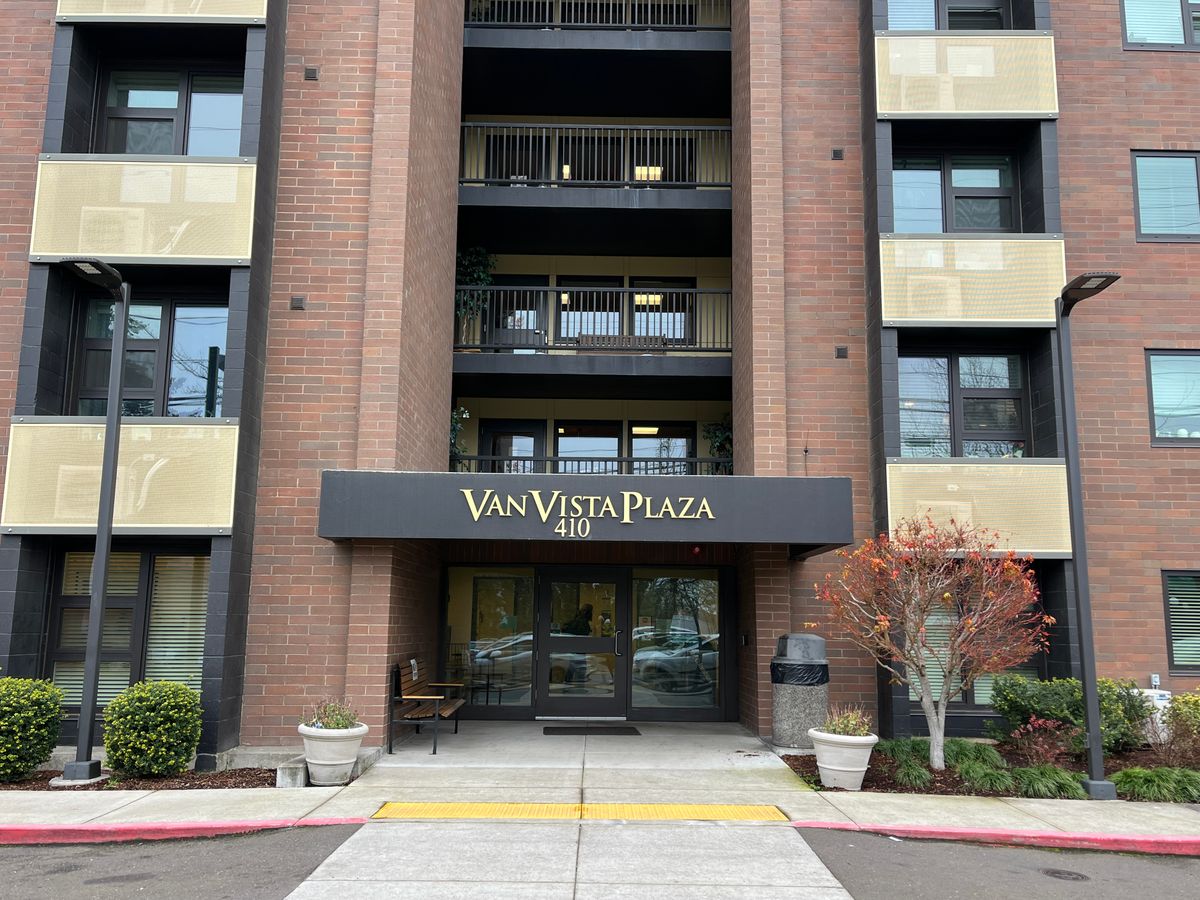 Van Vista Assisted Living 4