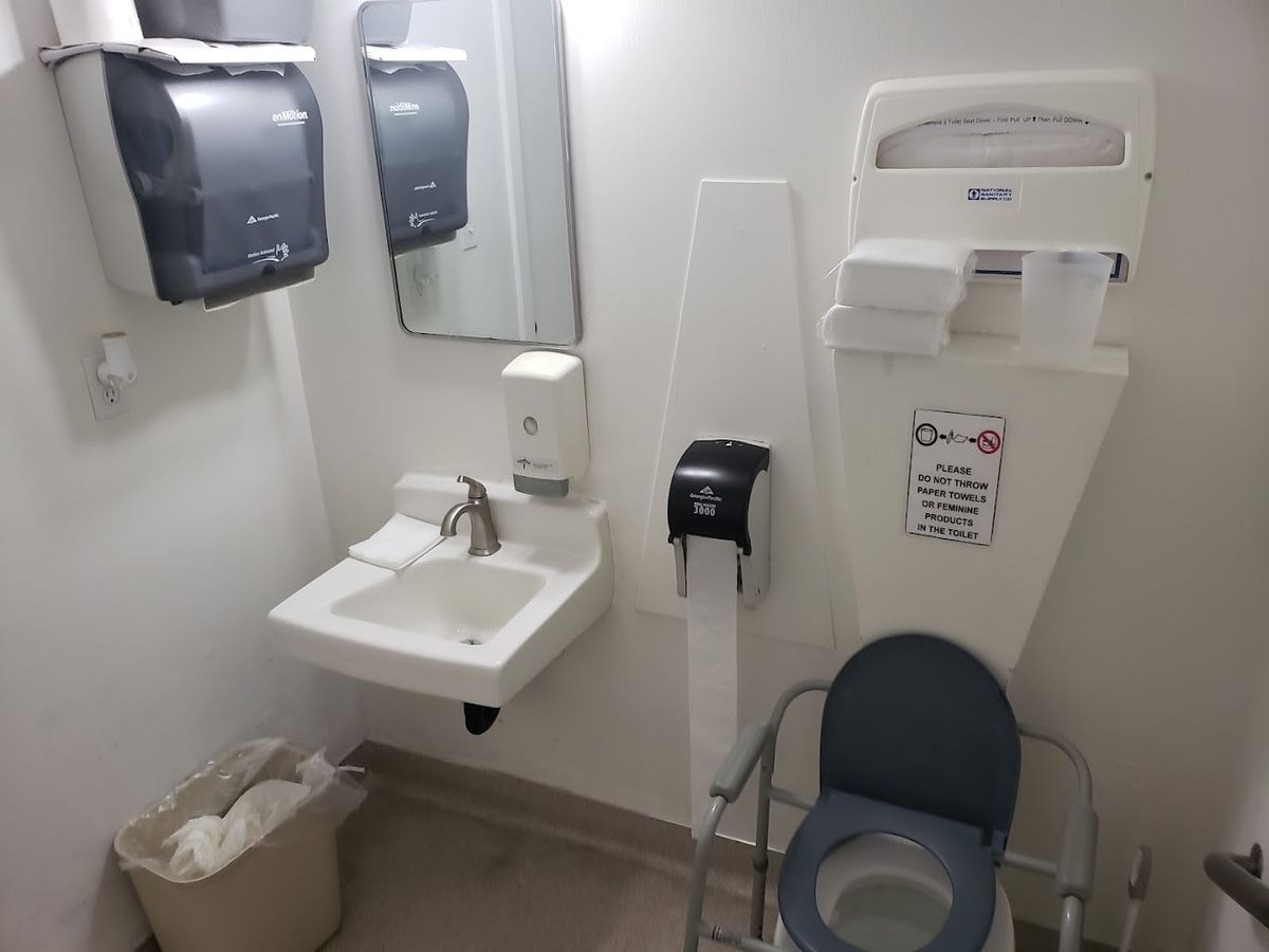 Woodside Healthcare Center 4