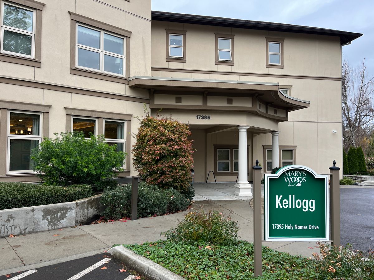 Kellogg Assisted Living At Mary's Woods 1
