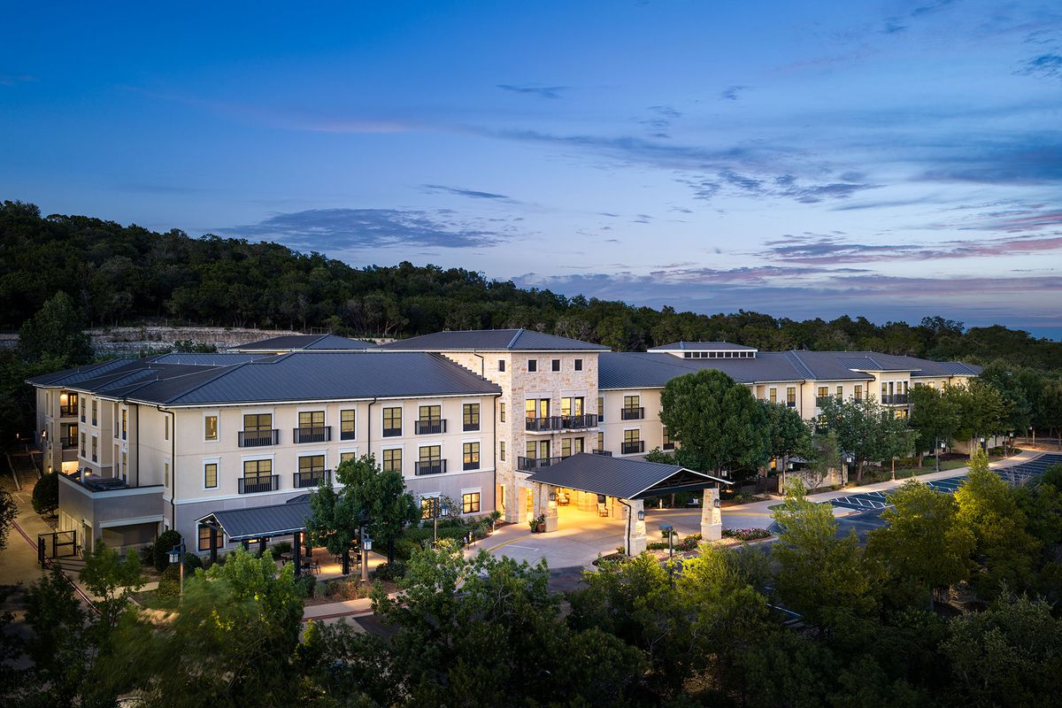 Belmont Village Senior Living West Lake Hills 4
