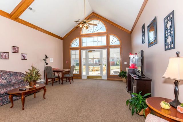 Senior Care Services At Brookstone Estates Of Fairfield, Image 2