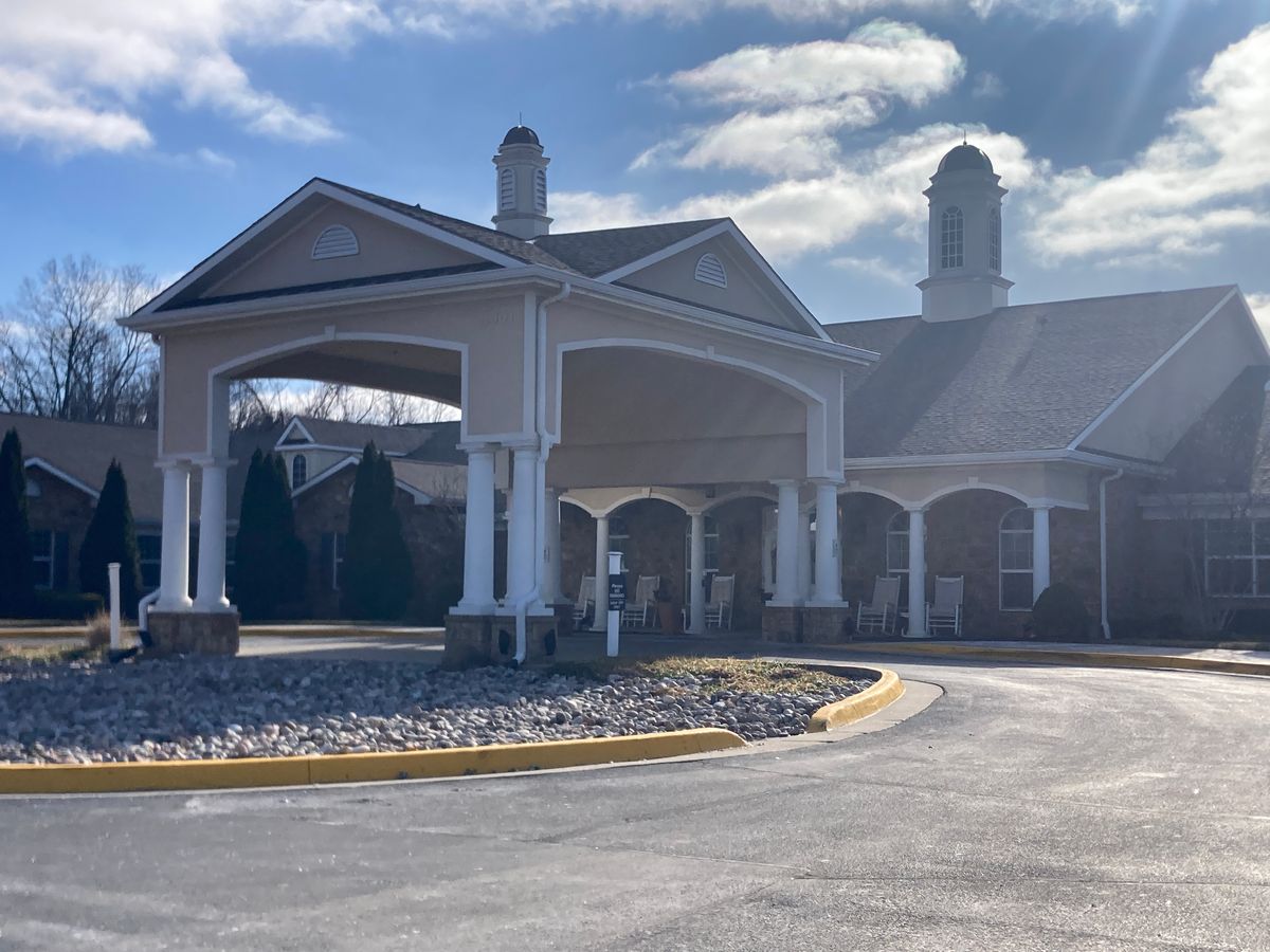 Benton House Of Tiffany Springs 4