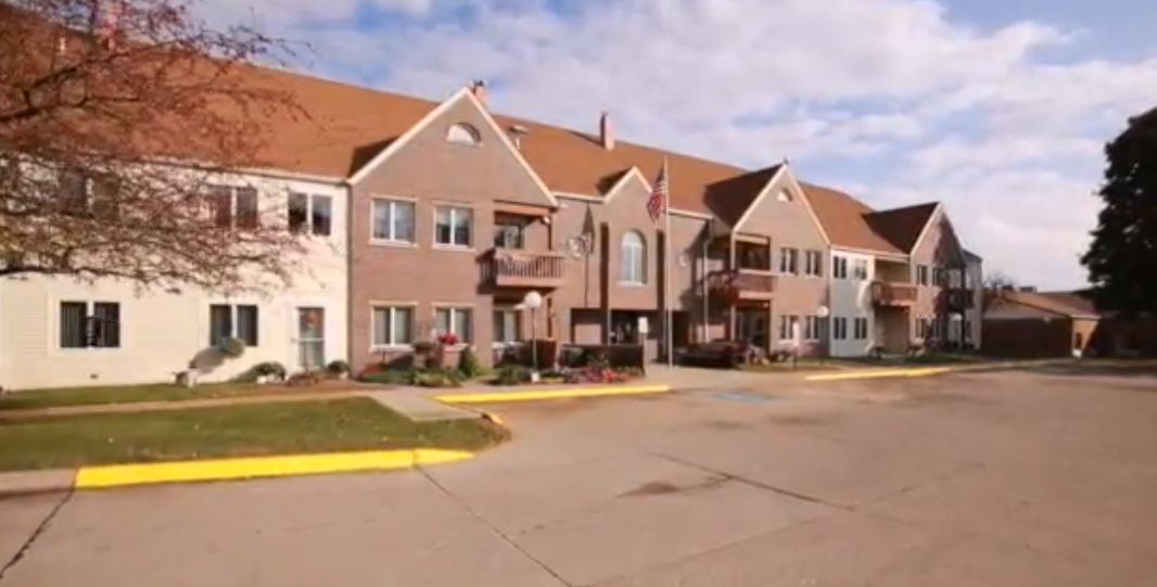 Elm Crest Senior Living Community 4