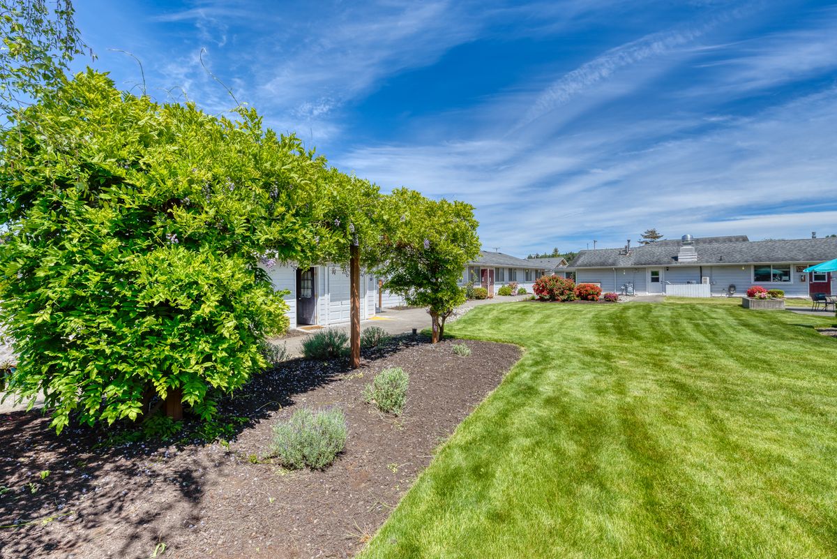 Beehive Retirement And Assisted Living Community 3