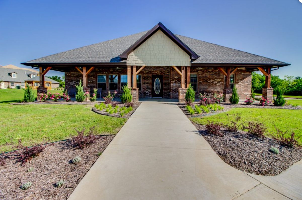 Mayberry Gardens Assisted Living and Memory Care Homes 1