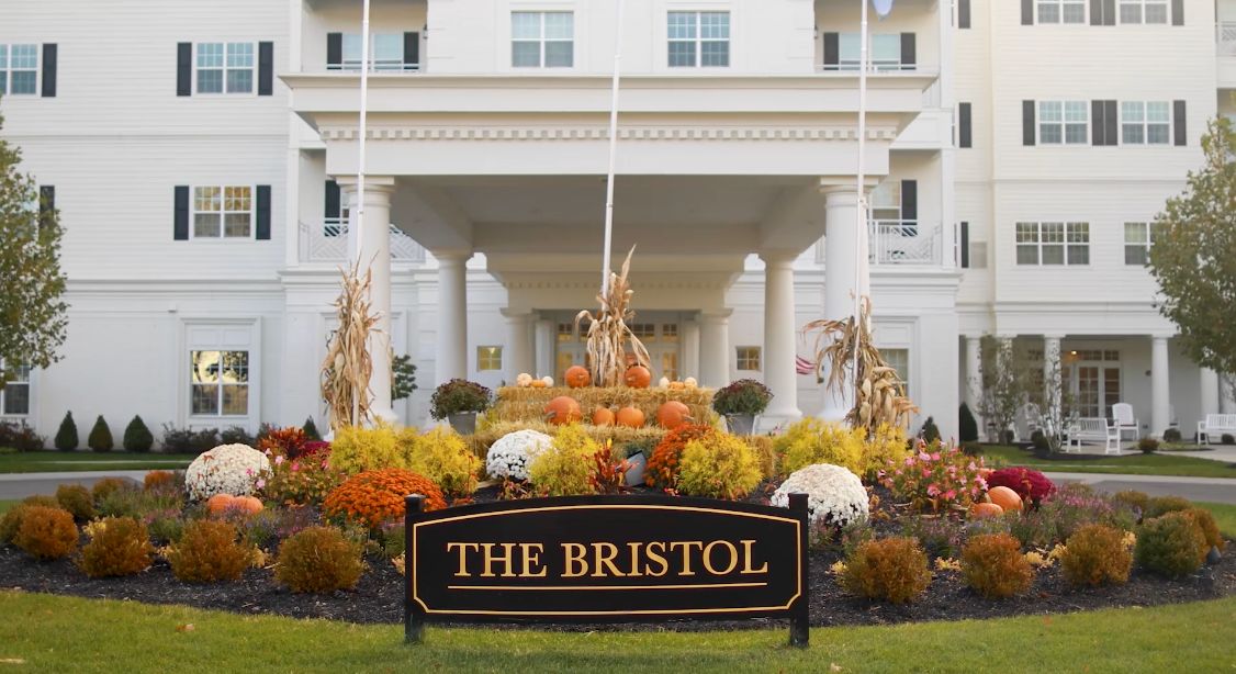The Bristol Senior Living at Worthington Hills 2