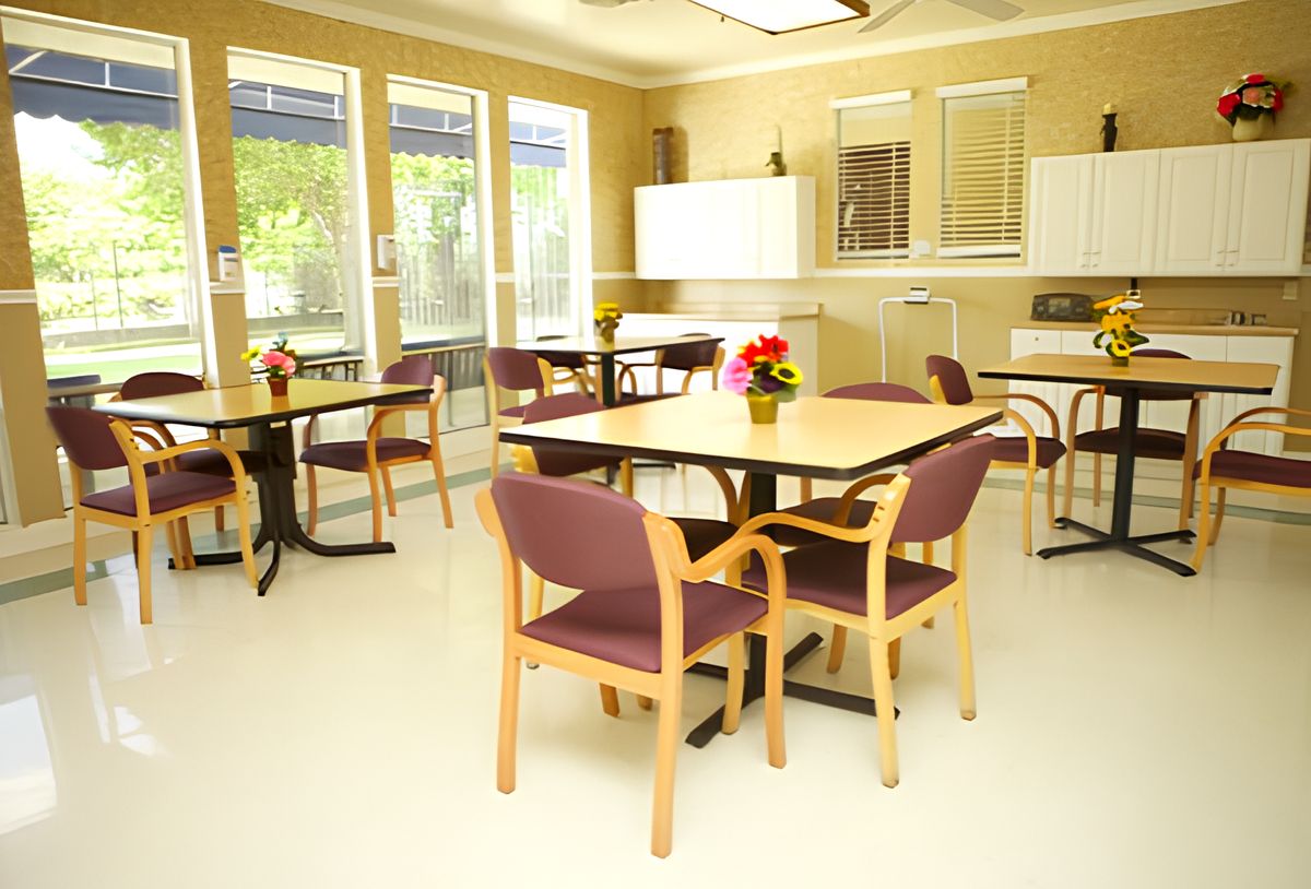 Norwood Pines Alzheimers Center 3