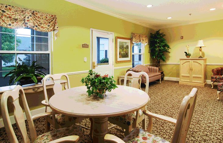 Lorain Estates Senior Living 4