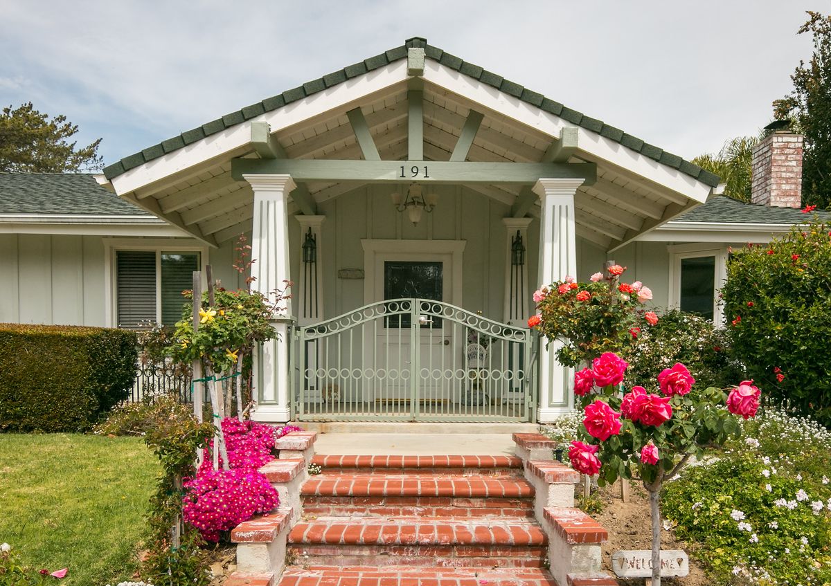 Cottage Inn 1