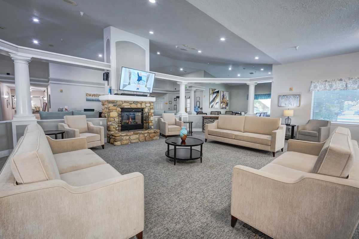 Overland Court Senior Living 2