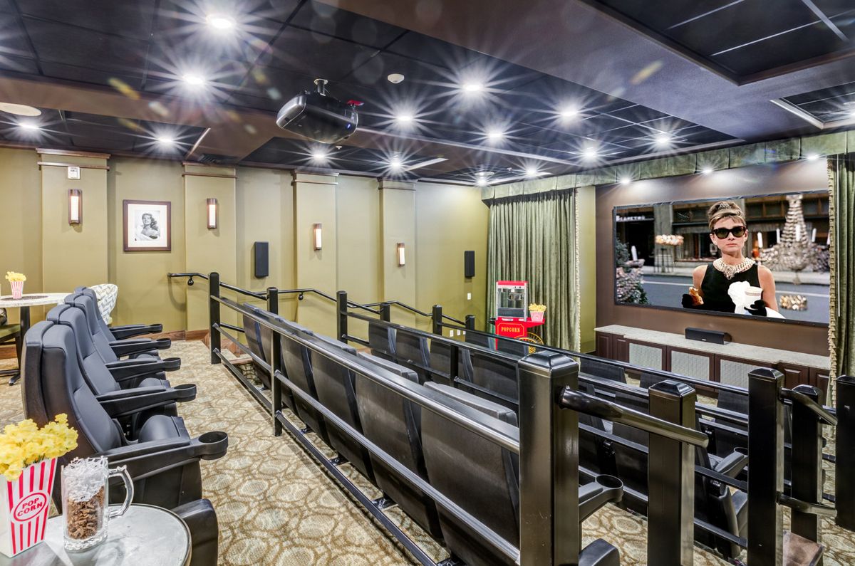 Sterling Heights Gracious Retirement Living 4