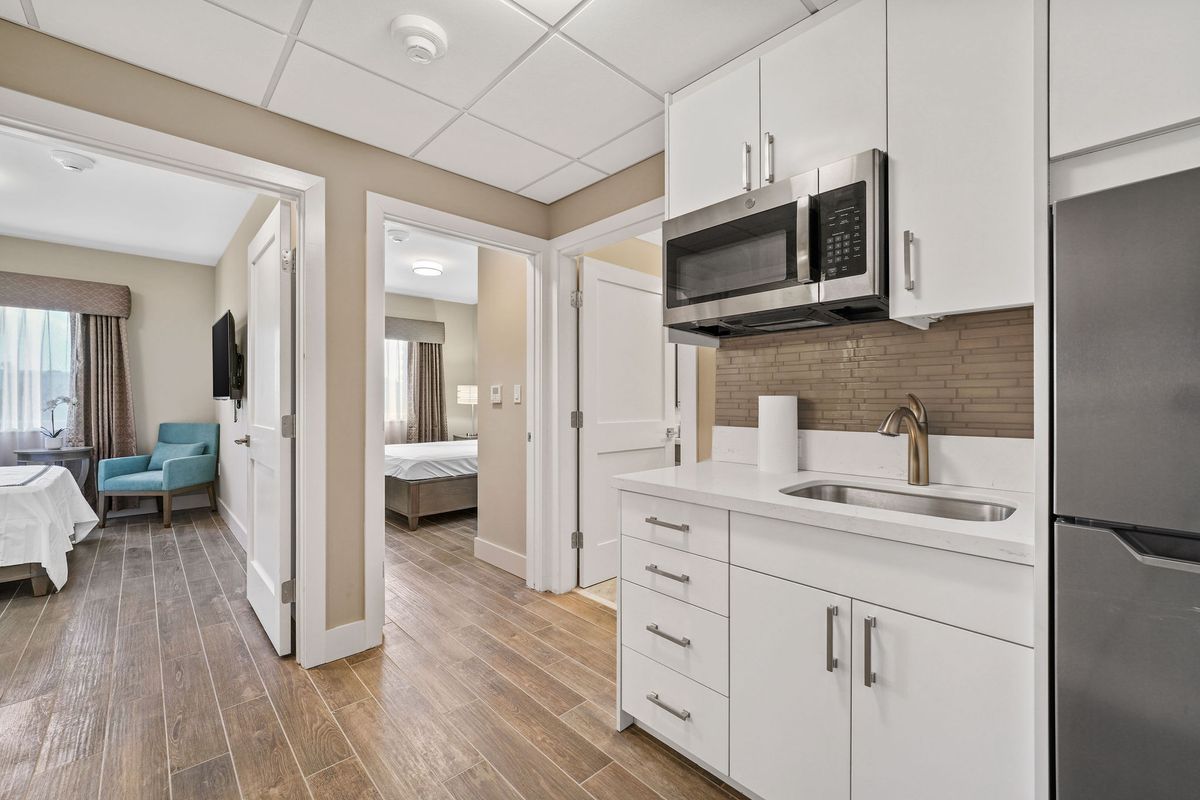 Seaside Hallandale Beach Senior Living 3