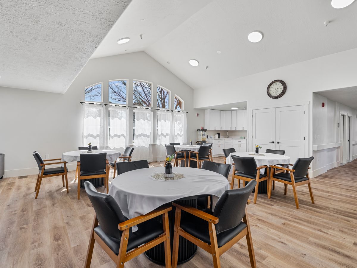 BeeHive Homes of Sandy 2