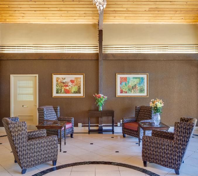 Holly Manor Center 4