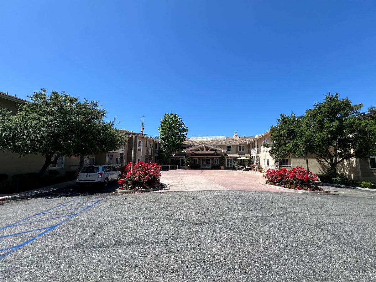 Meadowbrook At Agoura Hills 2