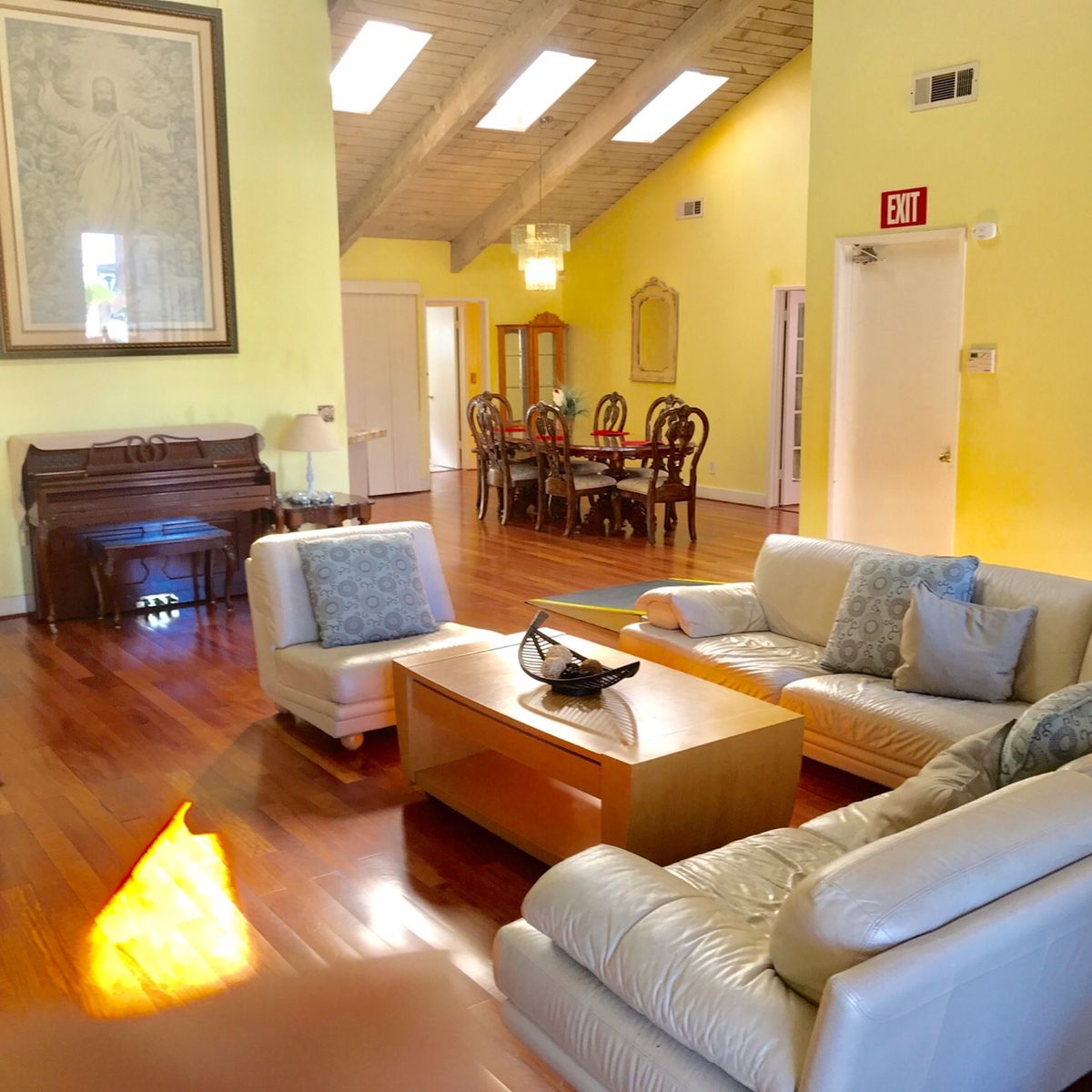 Happy Home Care For Elderly 2