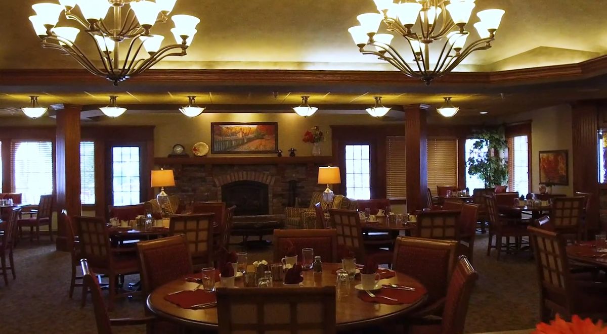 The Inn At Whitewood Village 4