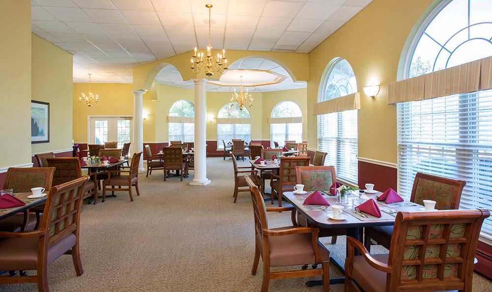 Benchmark Senior Living At Shrewsbury Crossings 4