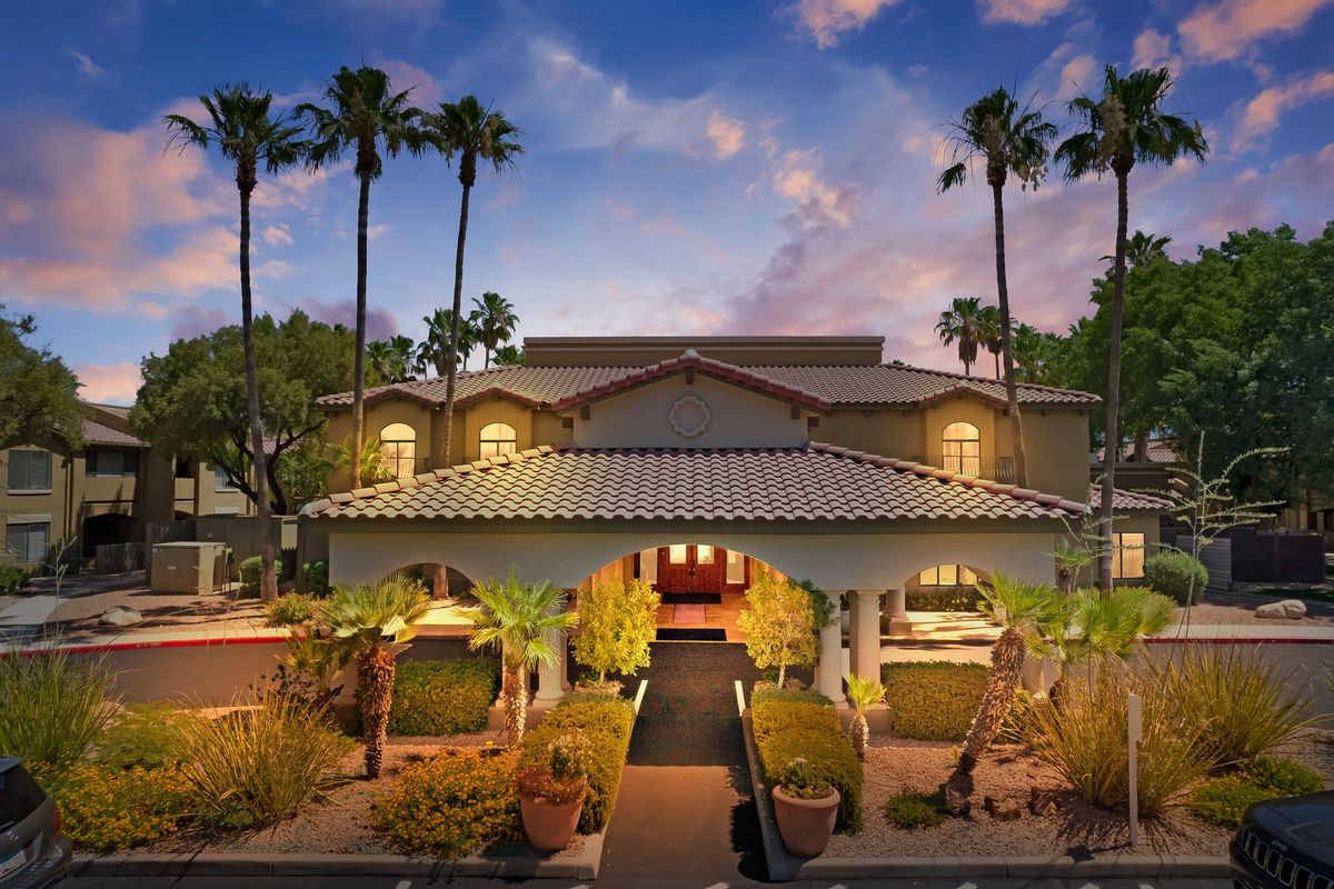 The Country Club Of La Cholla 1