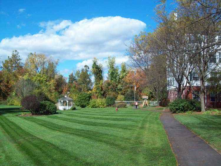 Arbors Of Hop Brook 4
