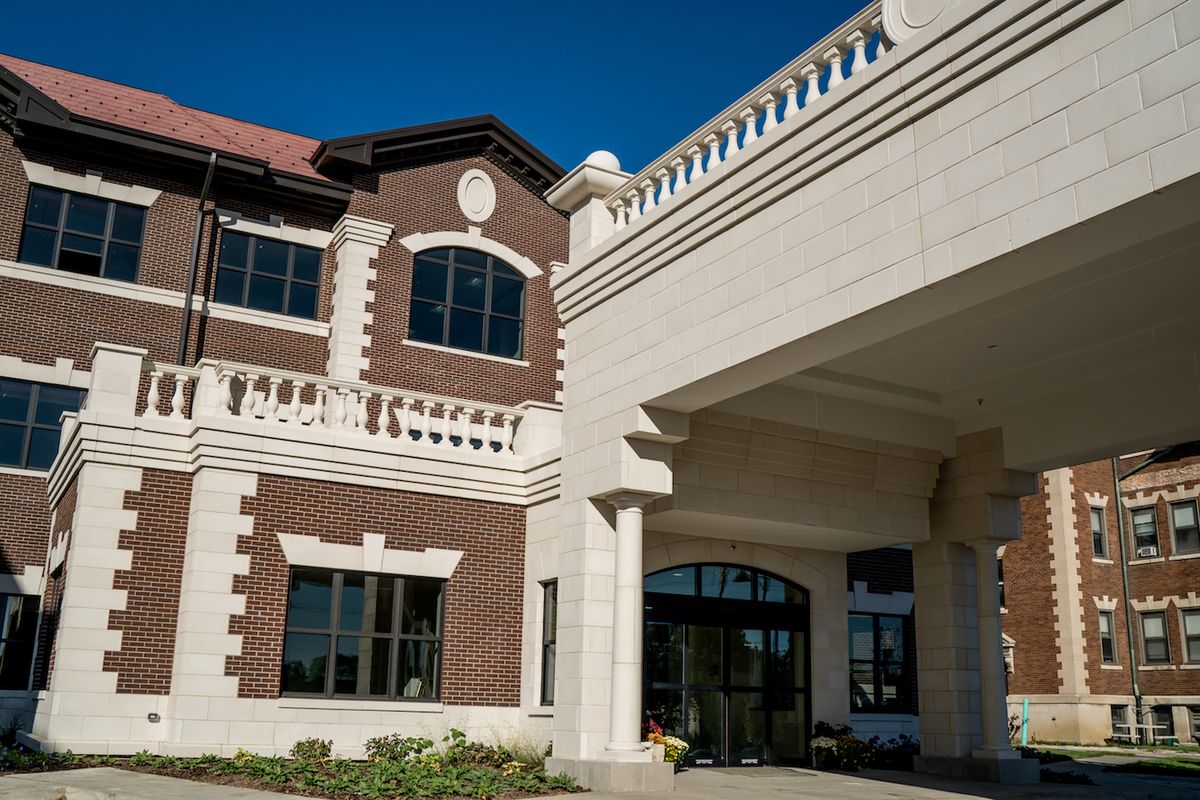 Meadowbrook Manor - Lagrange 1