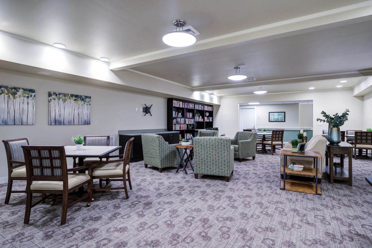 Mirror Lake Village Senior Living Community 4