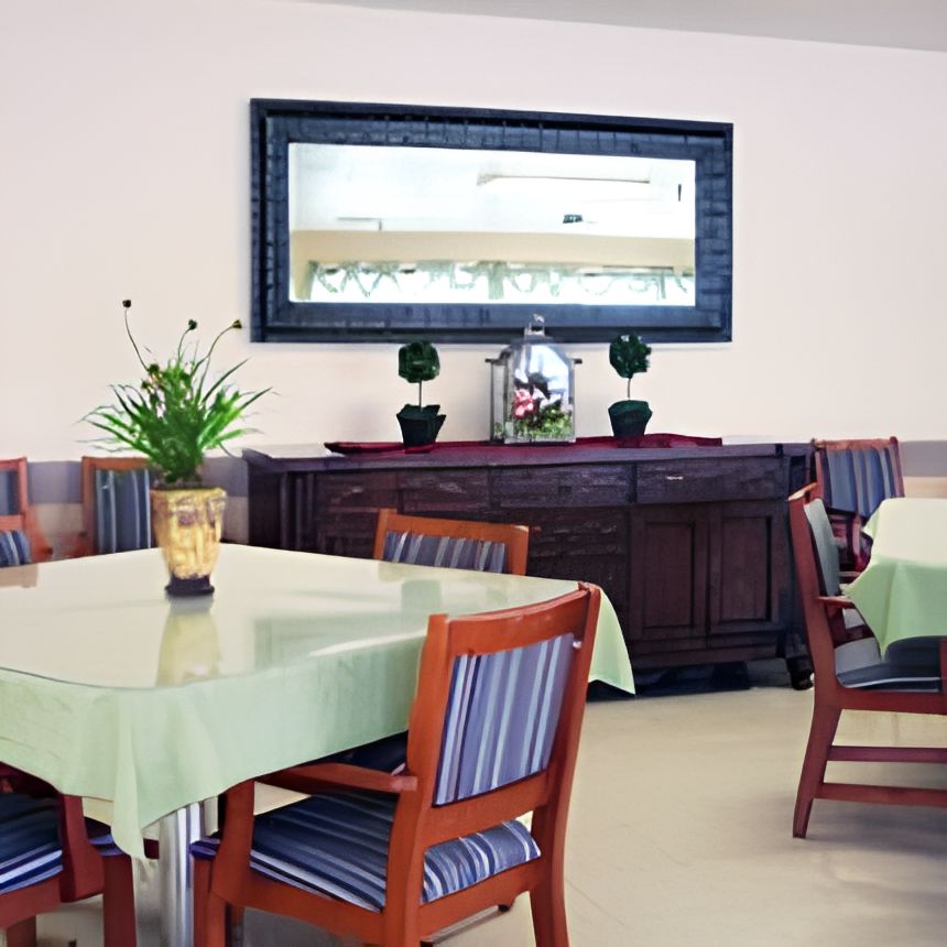 Heritage Hills Rehabilitation & Care Center 4