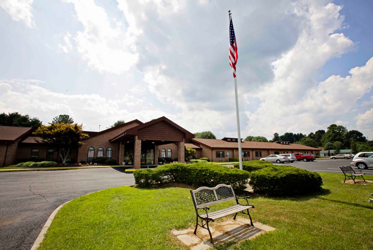 Commonwealth Senior Living At Hillsville 1