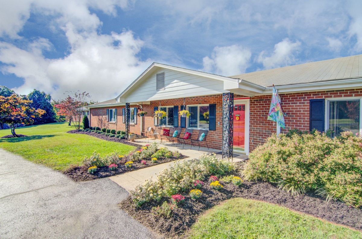 Cardinal Senior Living at Bedford 2