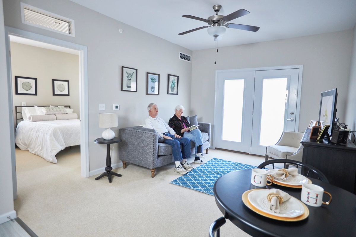 Cedarhurst Of Edison Lakes 2