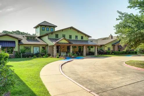 Azalea Trails Assisted Living & Memory Care 3