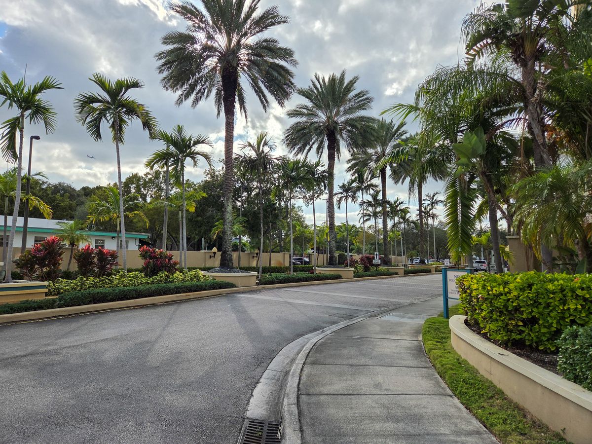 Irving Cypen Tower (UPDATED) - Get Pricing & See 10 Photos in Miami, FL