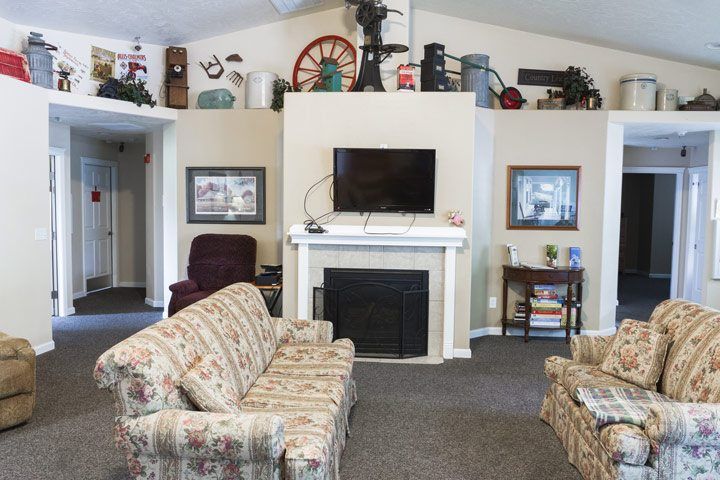 Ashley Manor Middleton 4