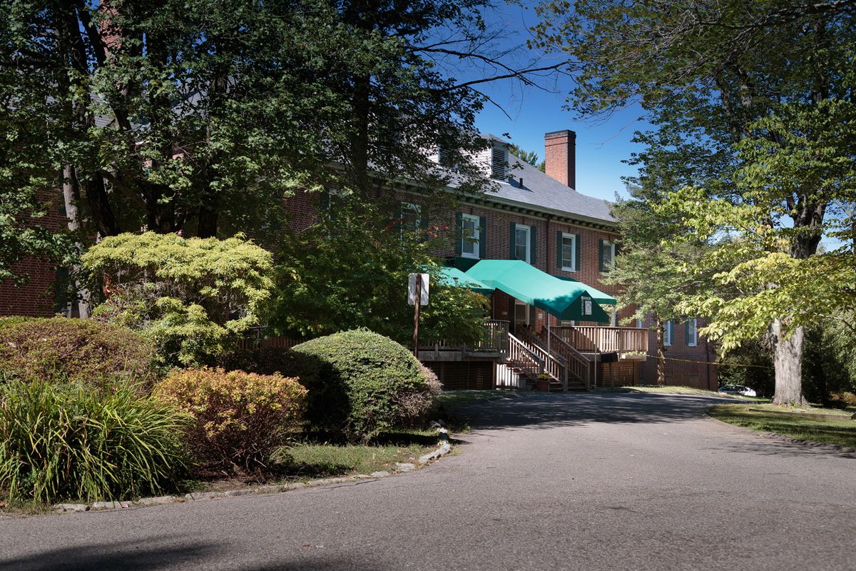 Scofield Manor 2