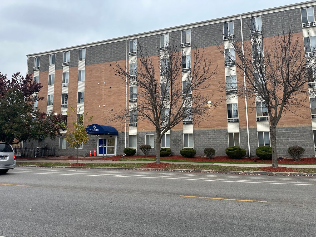 Grand Regency of Jackson Park, Image 3