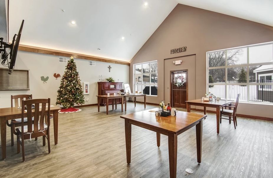 Suite Living Senior Care - Vadnais Heights 2