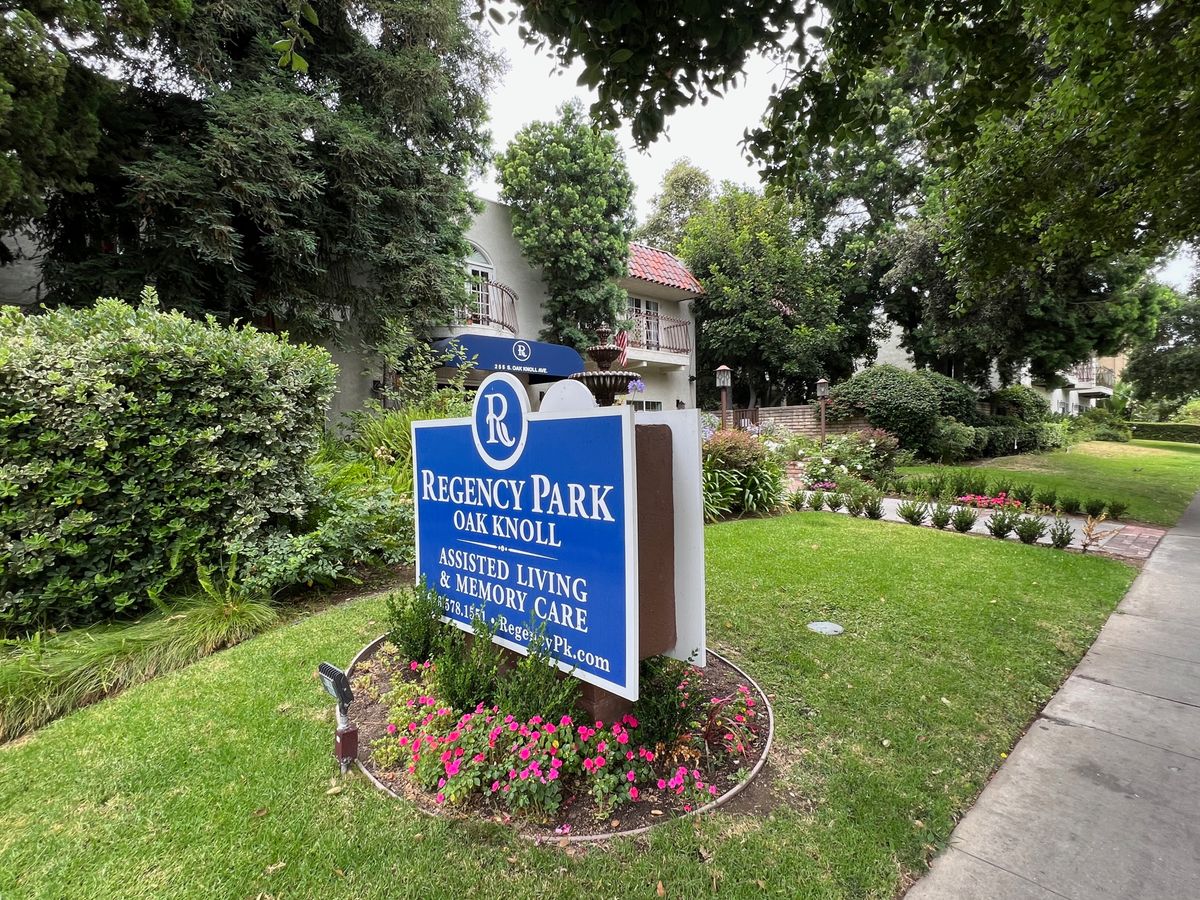 Regency Park Oak Knoll 4