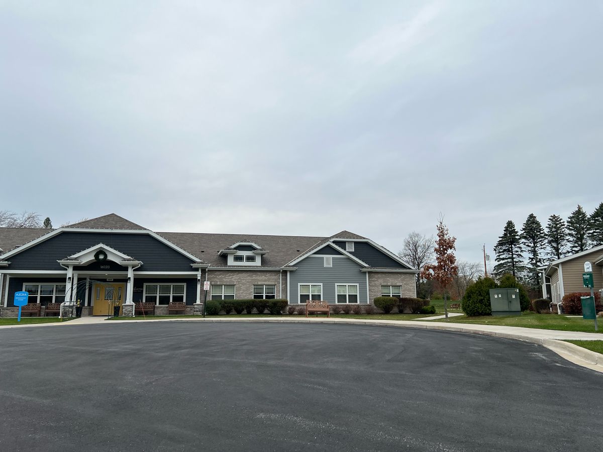 Azura Memory Care and Assisted Living at Mierow Farm - Broadway 1