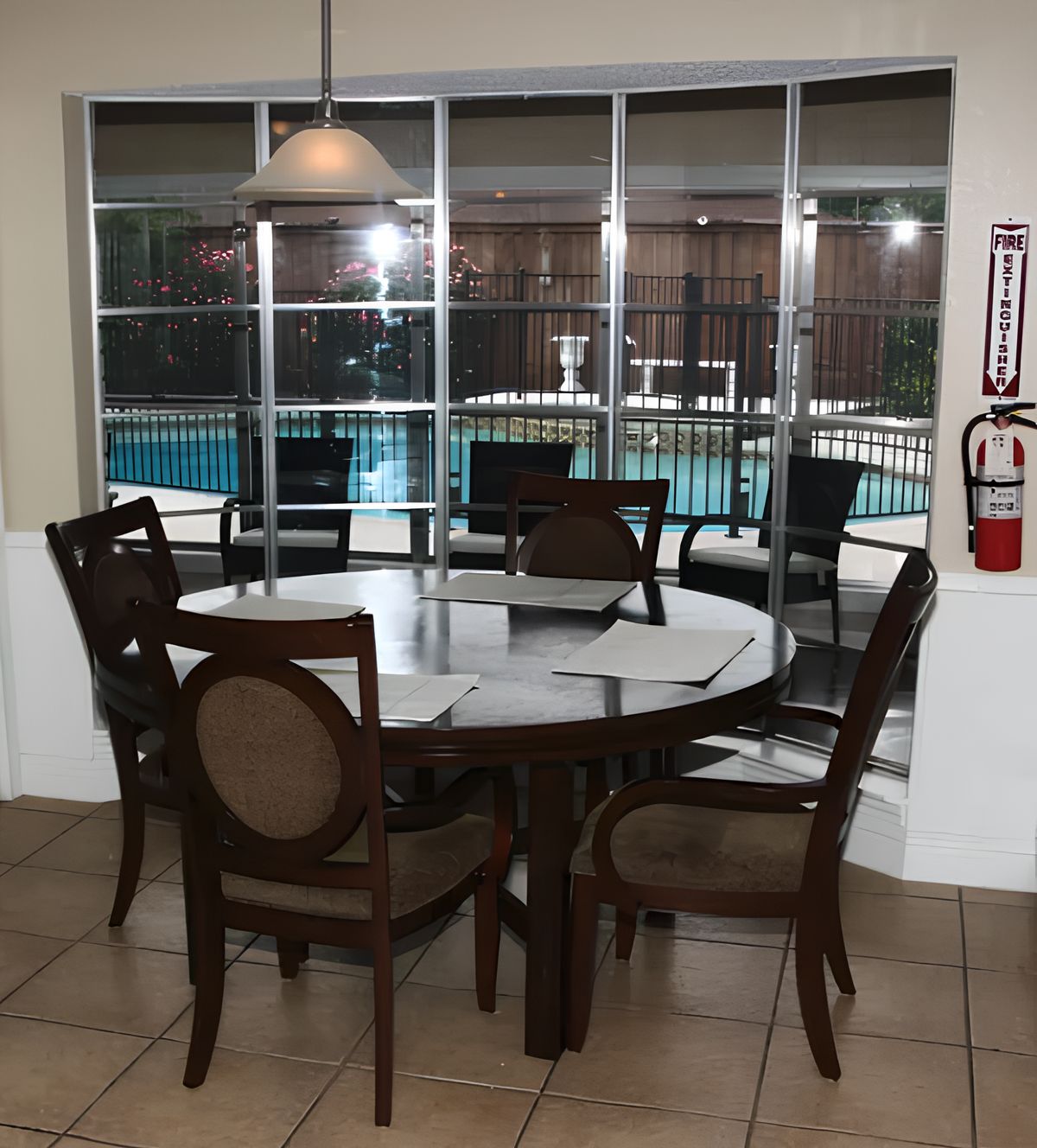 Assisted Living & Memory Care at Royal Gardens 3