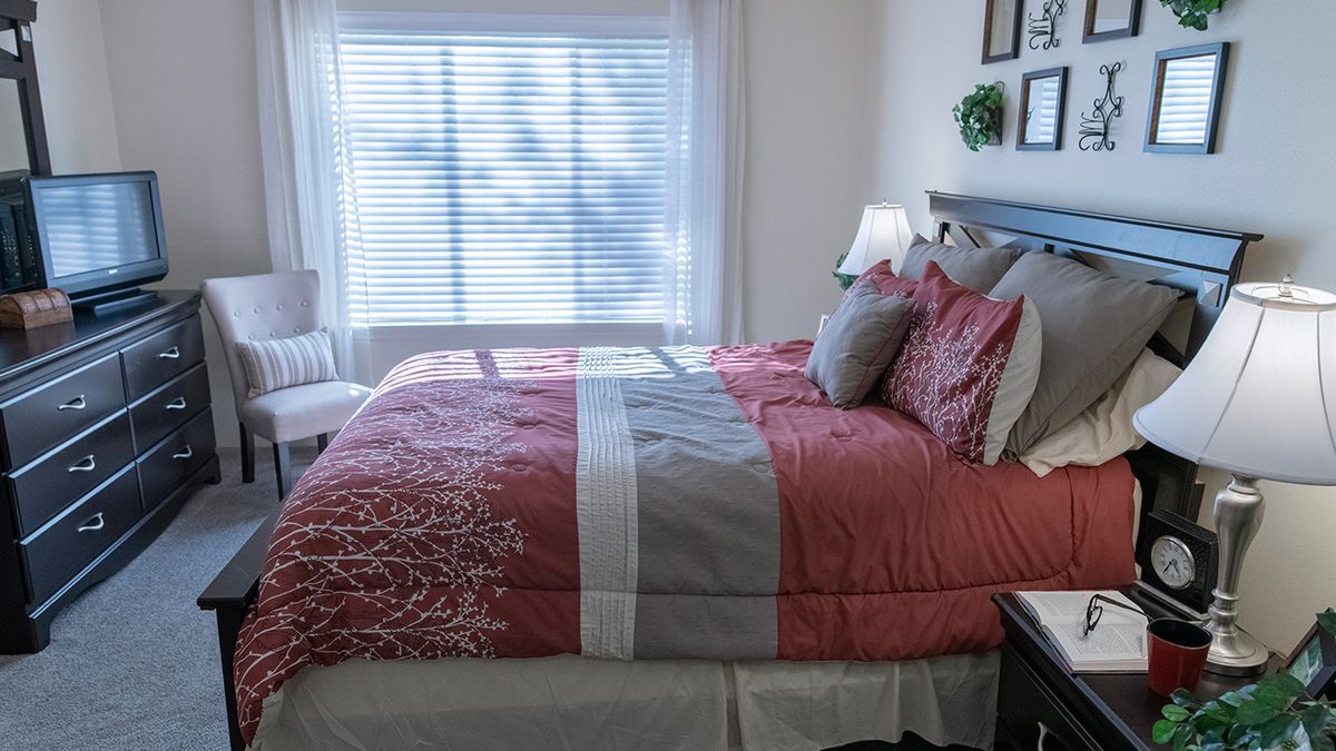 Holiday Crescent Heights 3