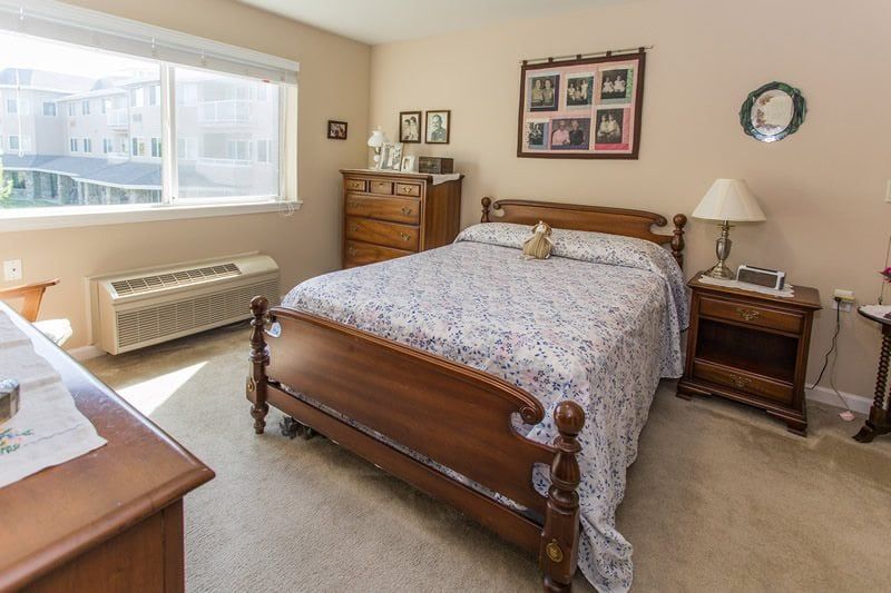 Creekside Oaks Retirement Community 1