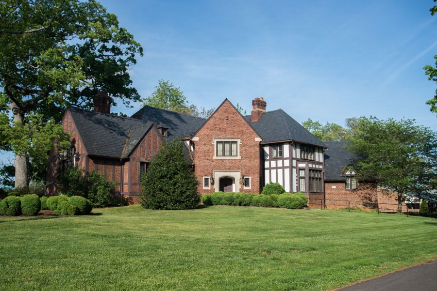 Hermitage Roanoke 1