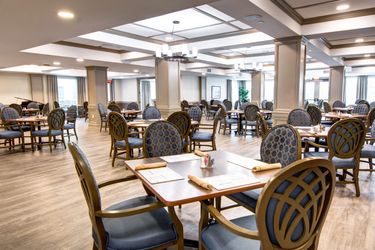 Burr Ridge Senior Living (UPDATED) - Get Pricing, See 41 Photos & See ...