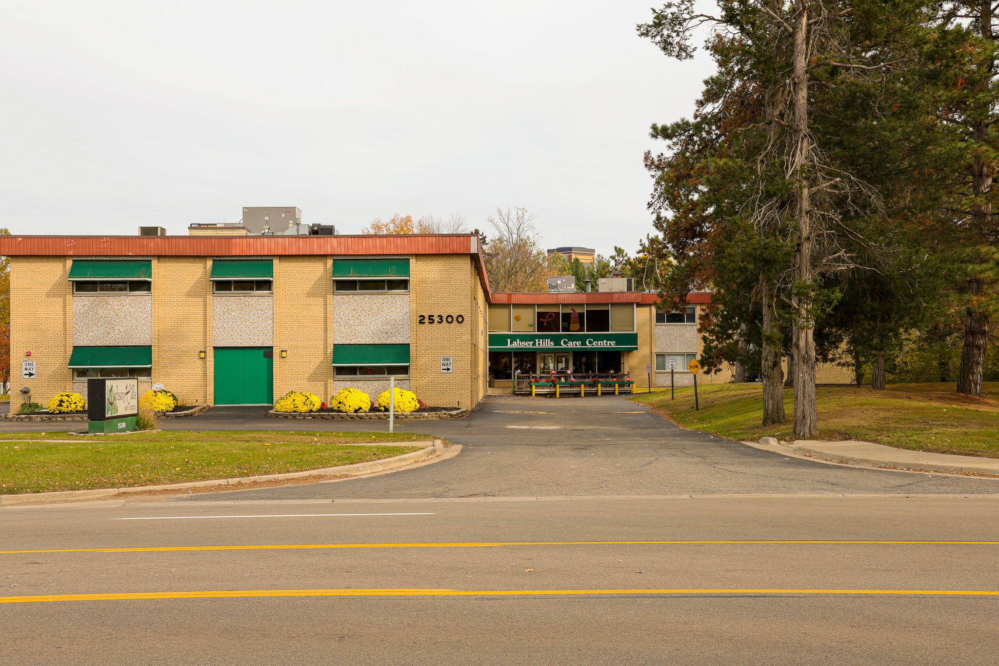 Lahser Hills Care Centre 3