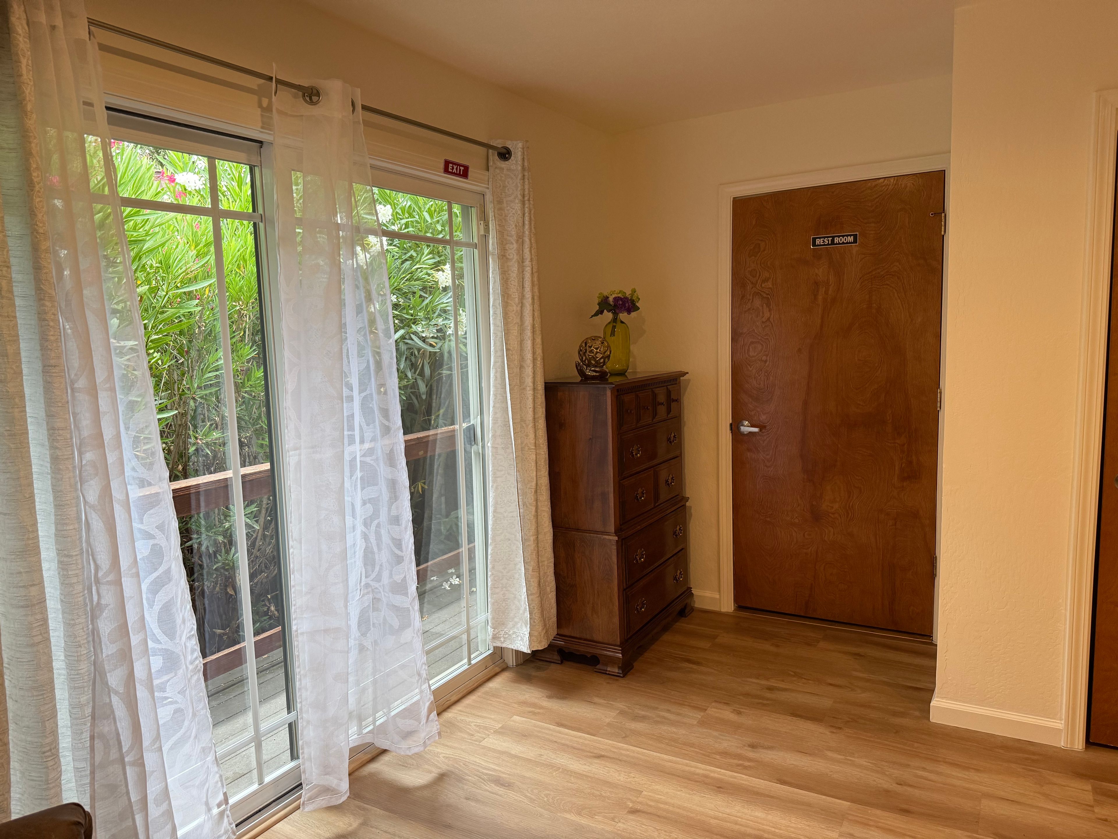 Sonoma Oak Tree Home 4