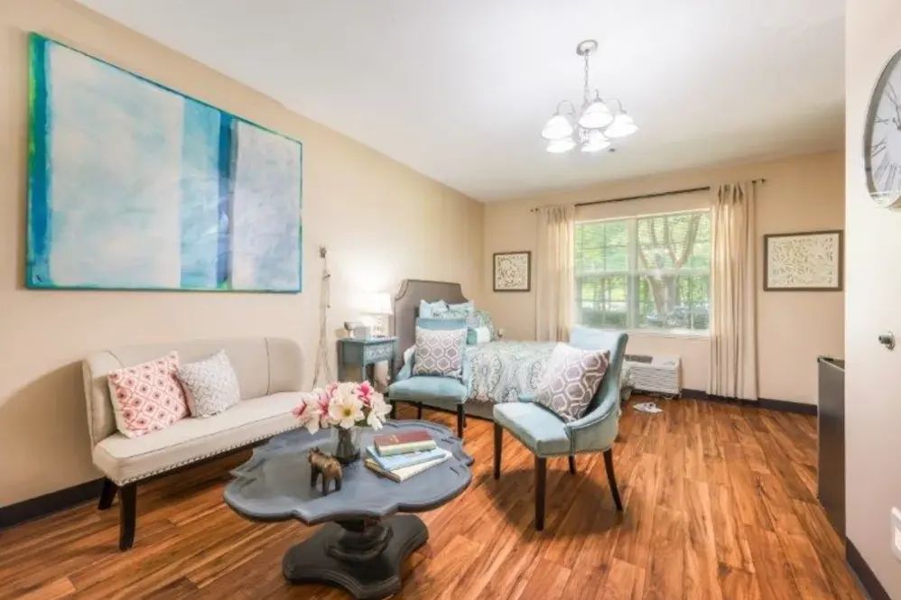 Briar Glen Alzheimer's Special Care Center 2