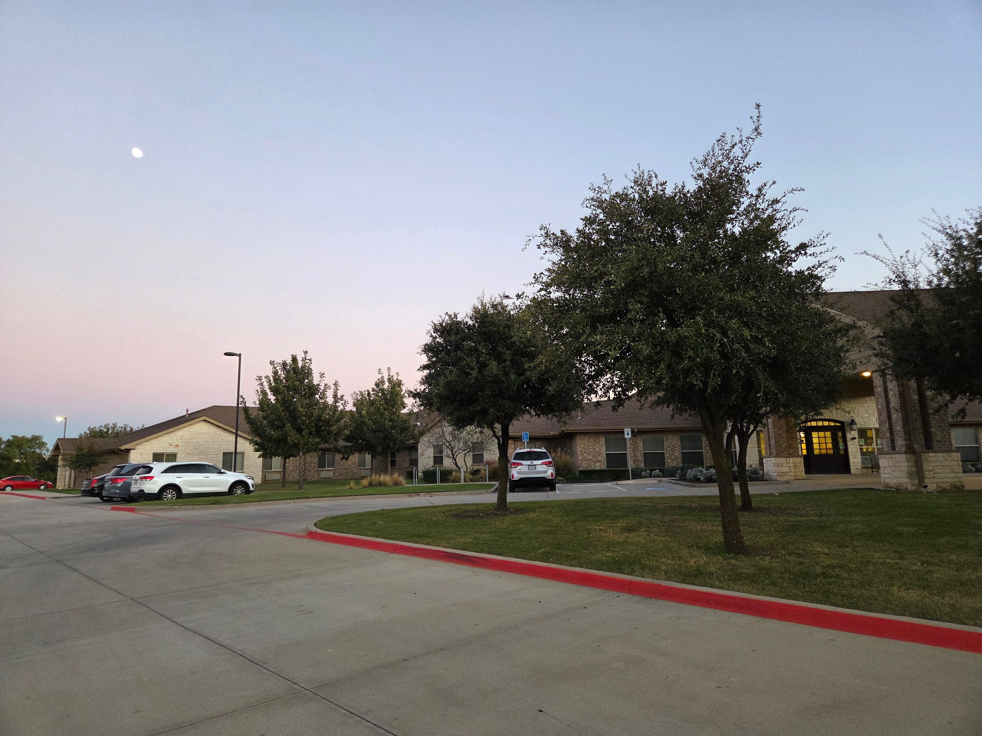 Legend Oaks Healthcare and Rehabilitation of Fort Worth 1