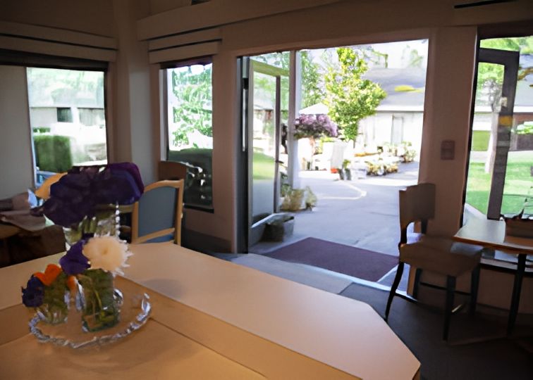 Cap Sante Court Community 4
