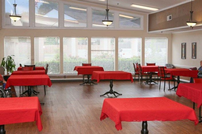 Heritage Gardens Rehabilitation & Healthcare 3